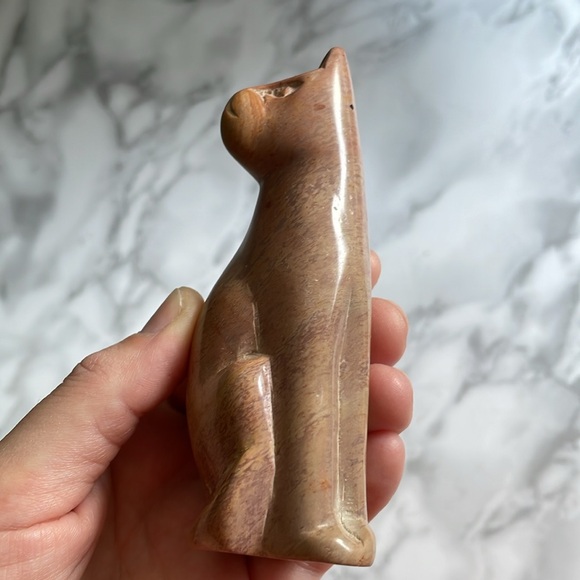 Vintage soapstone "grump cat" figurine - Picture 4 of 7